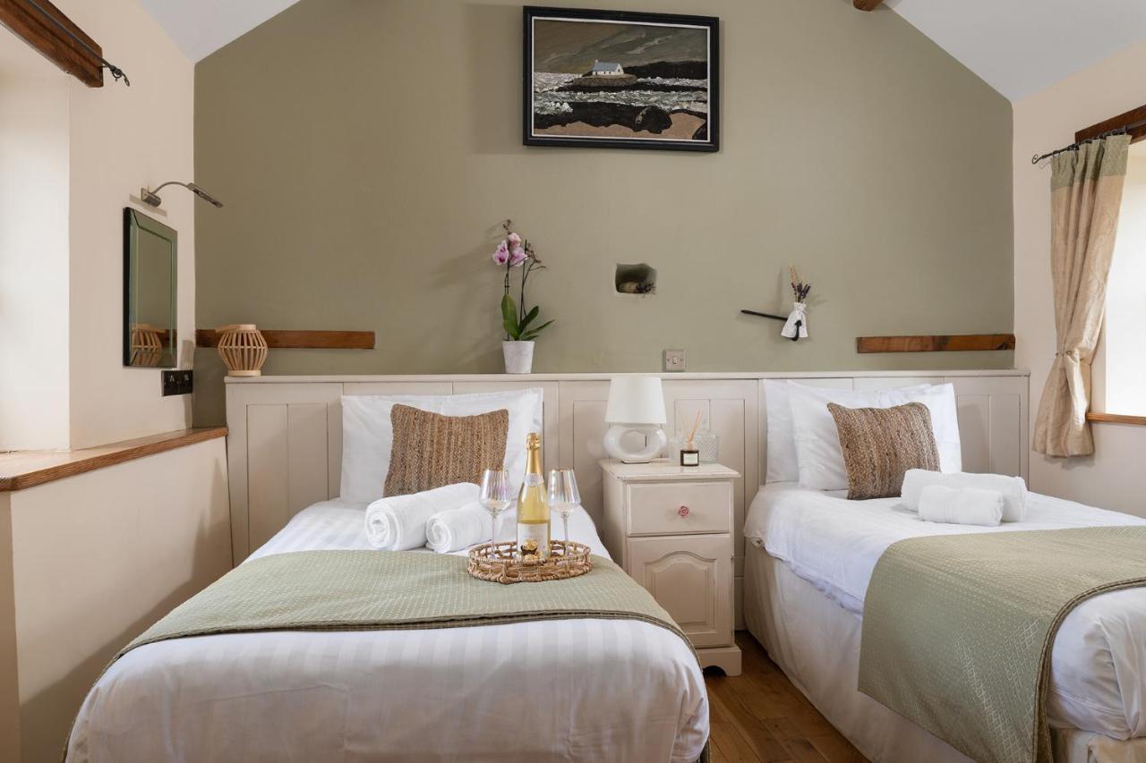 Beautiful Countryside Cottage On The North Wales Coast Abergele Exterior photo