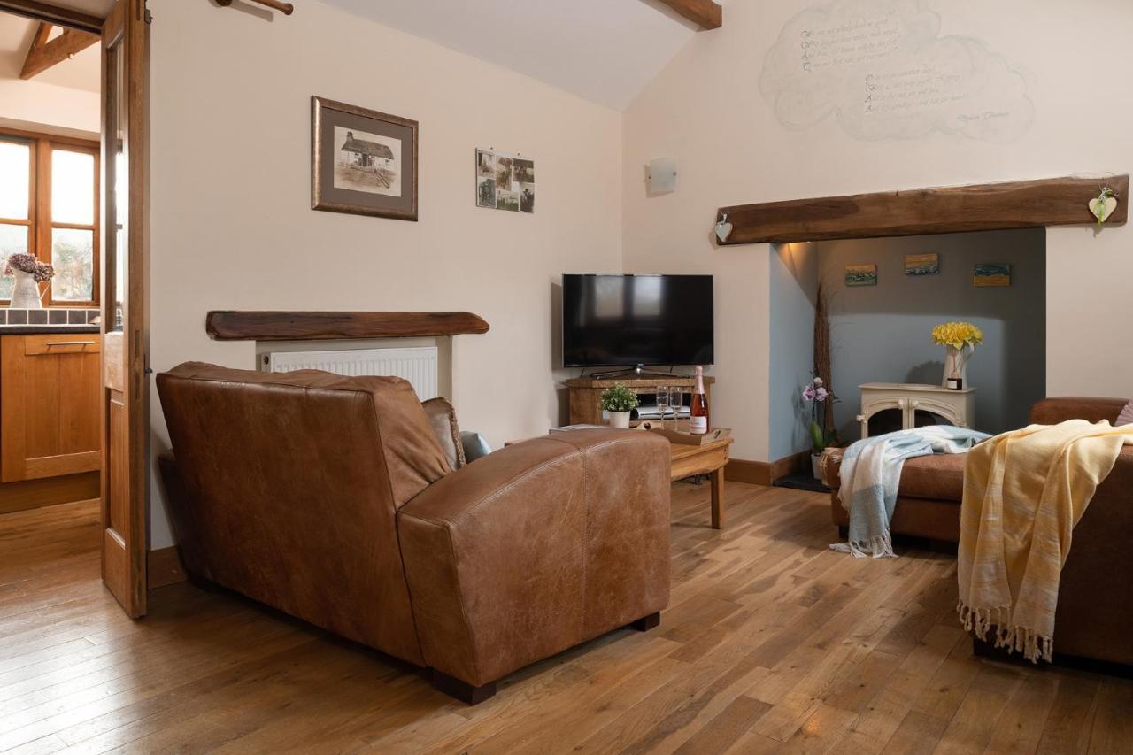 Beautiful Countryside Cottage On The North Wales Coast Abergele Exterior photo