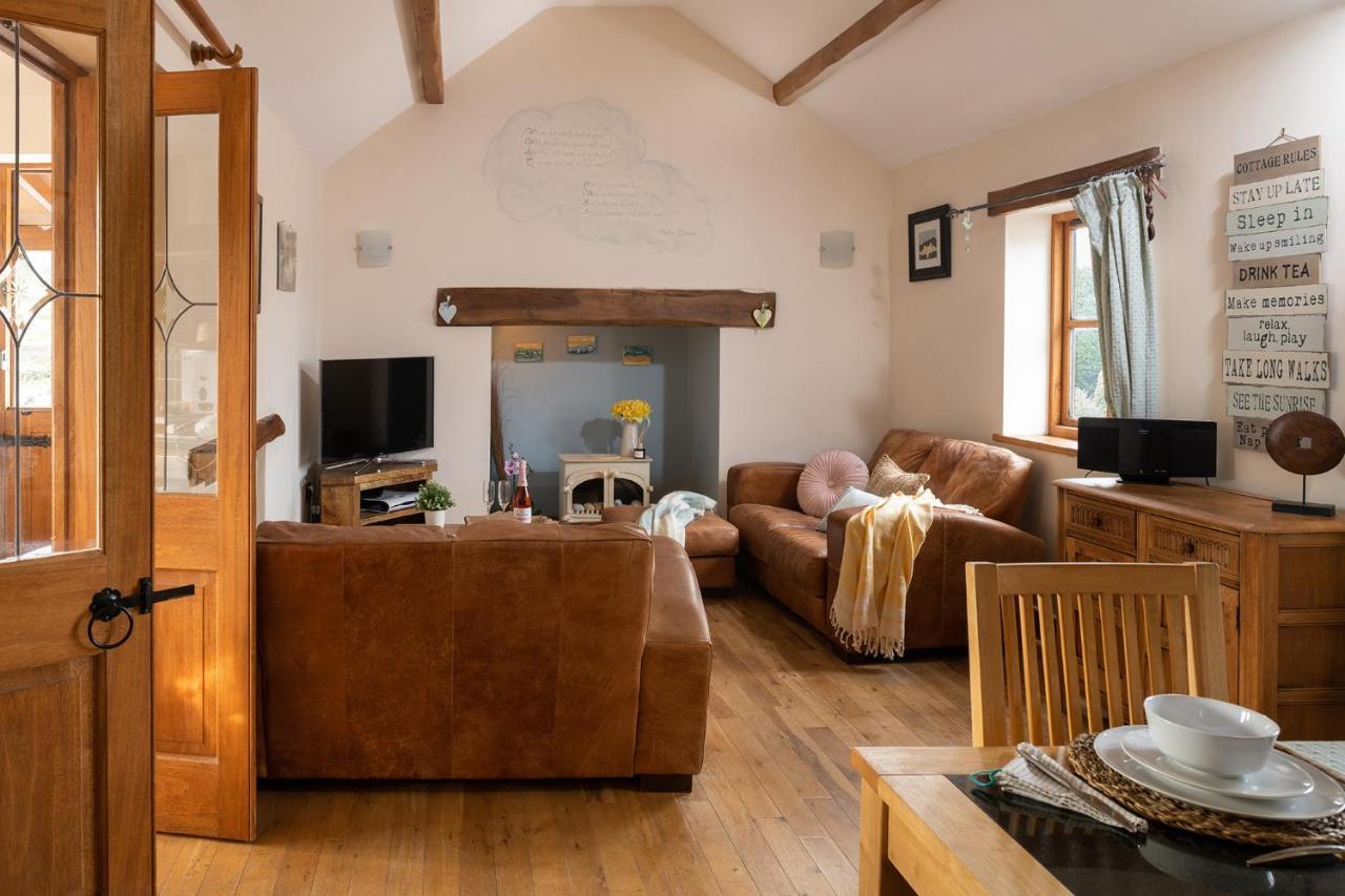 Beautiful Countryside Cottage On The North Wales Coast Abergele Exterior photo